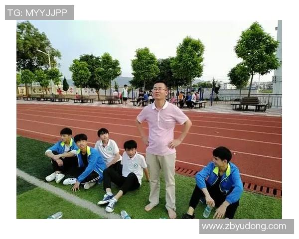 胖脸足球明星揭秘他在绿茵场上的传奇与魅力分析 胖脸足球明星揭秘他在绿茵场上的传奇与魅力分析