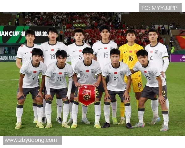 国足U23迎战菲律宾队全力争胜展现青春风采与拼搏精神